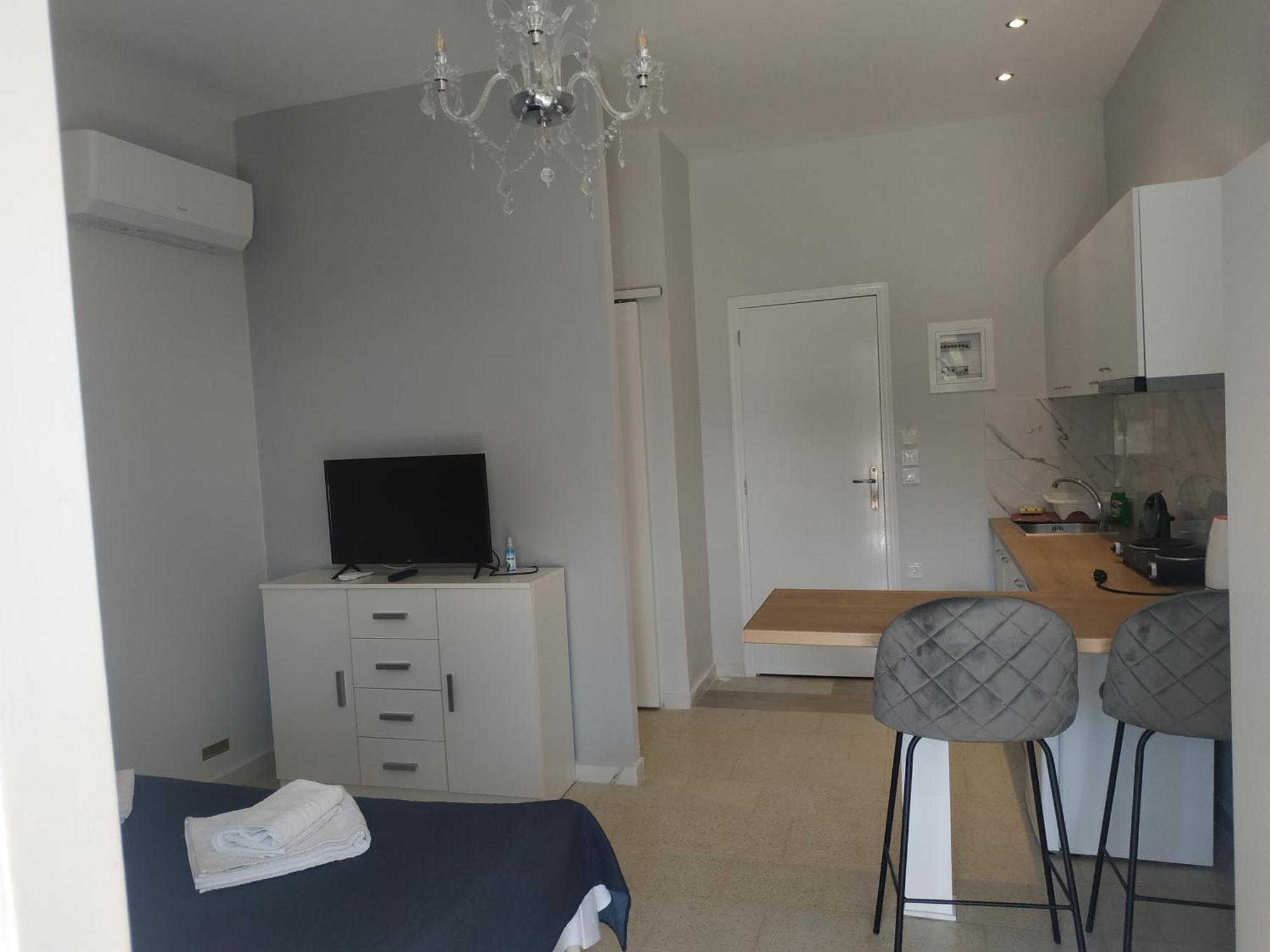 Elthimias2 Apartment Poros Town Exterior photo